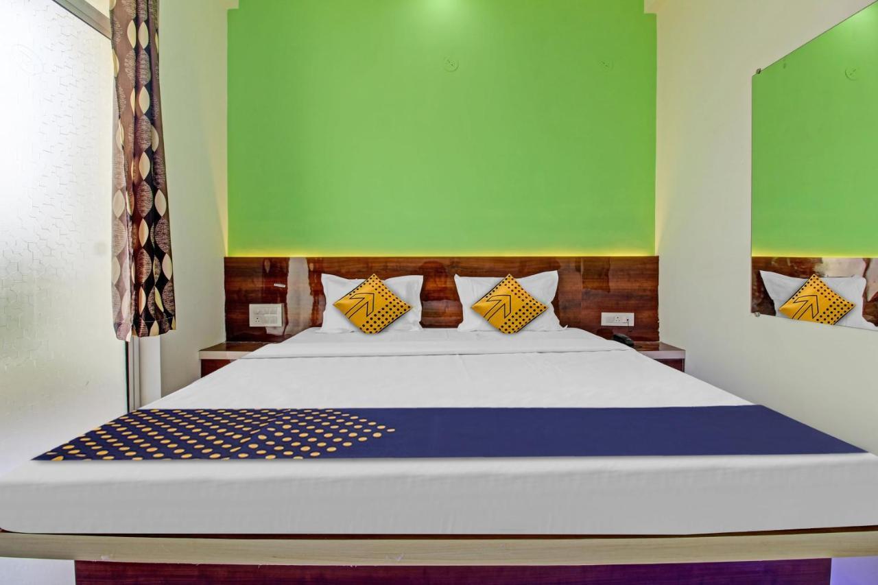 Oyo Hotel Hidden Palace Pune Exterior photo