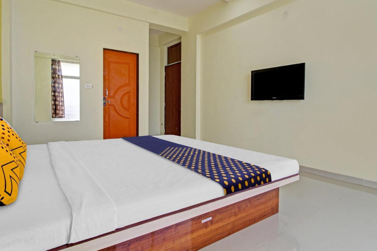 Oyo Hotel Hidden Palace Pune Exterior photo
